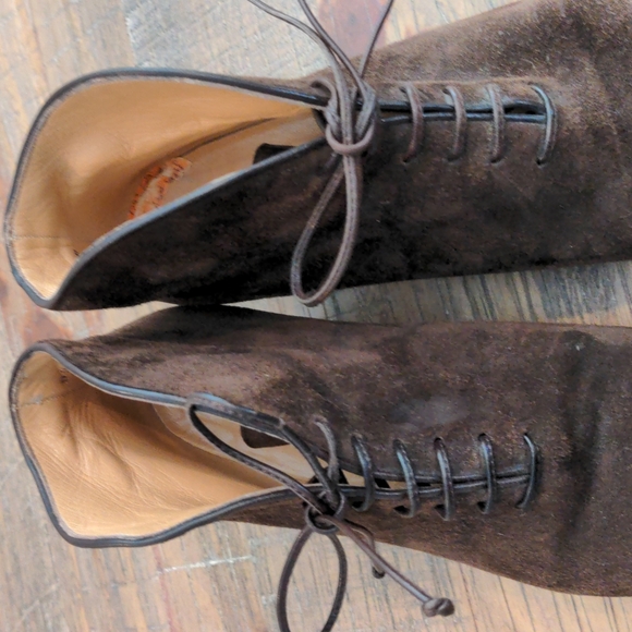 SALVATORE FERRAGAMO VINTAGE BROWN SUEDE BOOTIES - Picture 2 of 8